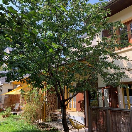 Charmant Appartement Sur Cour, Le Cerisier Bagnères-de-Bigorre Eksteriør billede