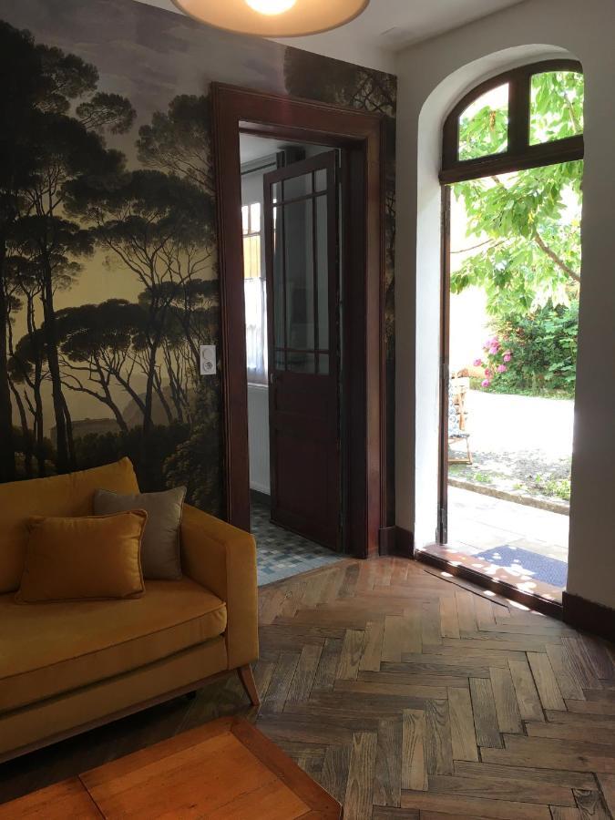Charmant Appartement Sur Cour, Le Cerisier Bagnères-de-Bigorre Eksteriør billede