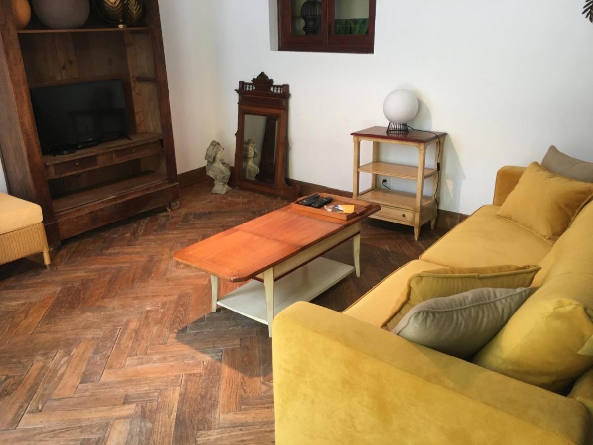 Charmant Appartement Sur Cour, Le Cerisier Bagnères-de-Bigorre Eksteriør billede