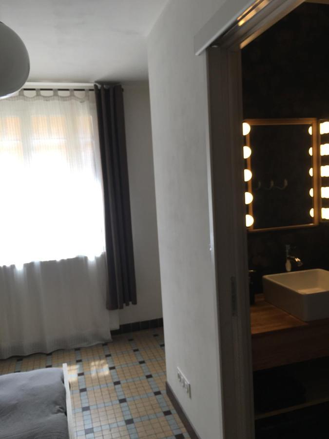 Charmant Appartement Sur Cour, Le Cerisier Bagnères-de-Bigorre Eksteriør billede