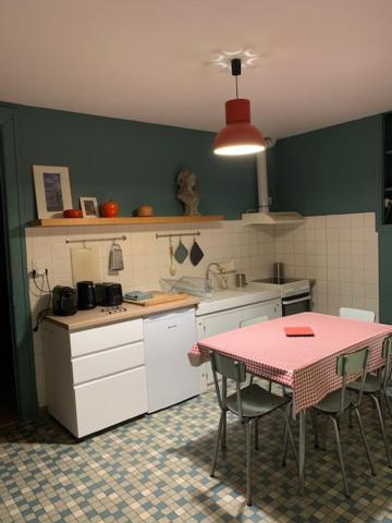 Charmant Appartement Sur Cour, Le Cerisier Bagnères-de-Bigorre Eksteriør billede